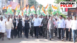 Read more about the article PM Modi is showered with flowers while wearing army fatigues, Pahalgam is brought to Bengaluru, and the BJP commemorates the “Tiranga Yatra”
