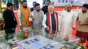 Read more about the article PM Modi Begins Bihar Visit with Enthusiastic 5-Km Roadshow Ahead of Elections